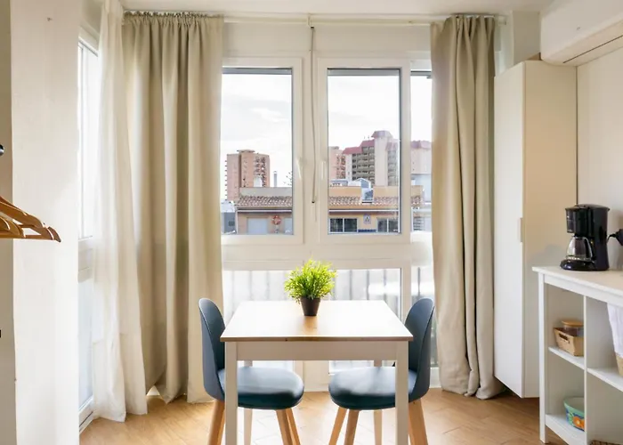 Estudio Con Piscina 公寓